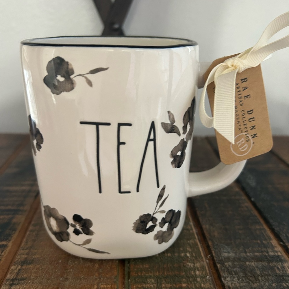 Rae Dunn Black And White Floral TEA Mug Farmhouse Floral Classic NEW